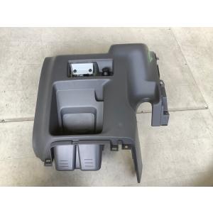 CS4E26 キャラバン (2014)ダッシュボード下 パネル 275UB 3XA0A MIT 25...