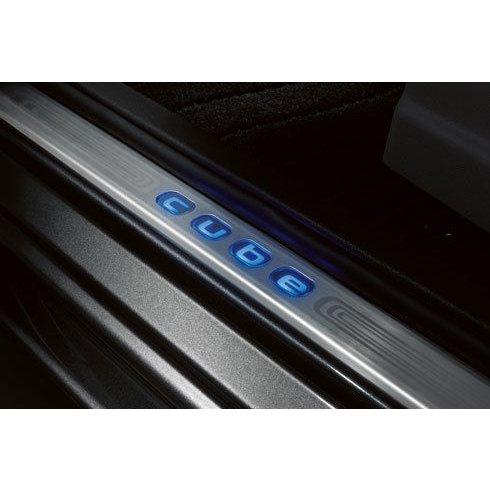 09up 日産純正 キューブZ12 LED エントランスガード スカッフ デイライト フォグランプ ...