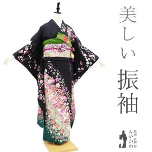 振袖 着物 金駒刺繍 緑 牡丹 桜 百合 蝶 成人式 二十歳 20歳 未着用