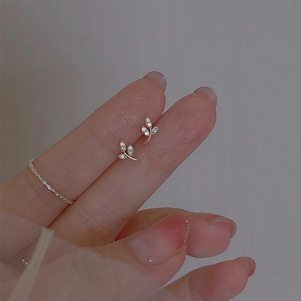 ピアス レディース  アレルギー対応 シルバーピアス ピアス 小さい リーフ 小さめ シルバー925...
