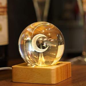 3D クリスタルボール ガラス玉 置物 ZEERSHEE 60mm Crystal Ball with Stand 3D Glass Laser Engraved Moon Sphere Paperweights Crystal Ball with LED Light B｜mj-market