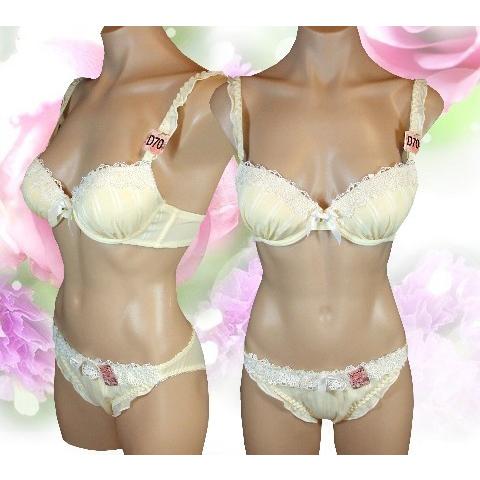 ベビークリームの可愛いレースの爽やか　ブラ＆ショーツ　Ｄ７０Ｍ A06