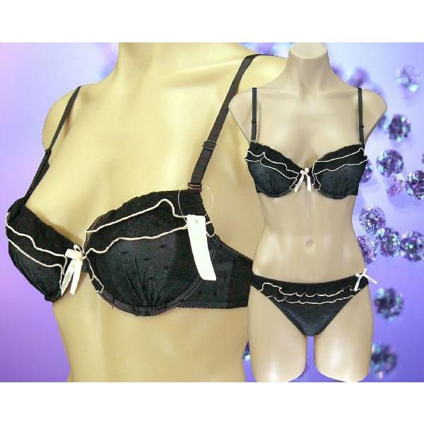 とっても可愛いフリルとリボンのブラジャーショーツセット　Ｄ７０ A31