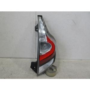 良品 トヨタ アクア NHP10 後期 純正 右 テール ランプ : 株式会社