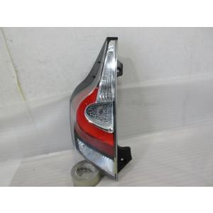 アクア [中古] H28/1 DAA-NHP10 左テールランプ 81561-52D00