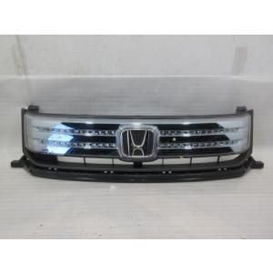 ホンダ 純正 フリード 《 GP3 》 フロントグリル P20500-25006086