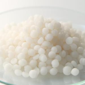 ビーズワックス・精製・オーガニック・小粒（蜜蝋）／50g ミツロウ 敏感肌に 手作り リップ クリーム 練香 キャンドル 爆買