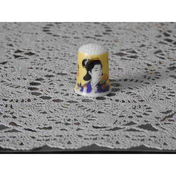 芸者絵画 指貫 三日月　(thimble w/crescent moon)