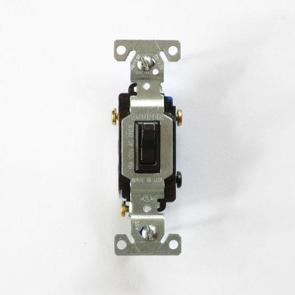 AXCIS アクシス 3路スイッチ ダークブラウン リノベーション リホーム 施工 取付電気工事必須