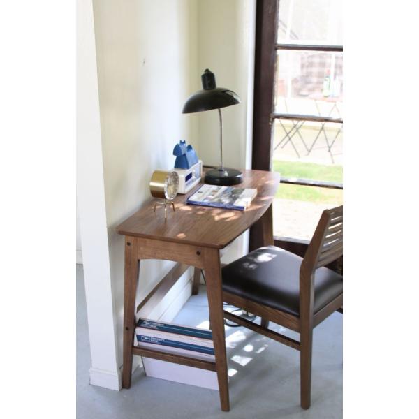 クリエイティブなアイディアが湧きそうなパソコンデスク 単品 天然木 引き出し付き