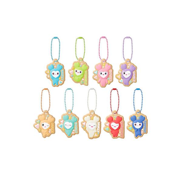 TWICE LOVELYS ビスケット＆チャーム　全９種  バンダイ キャンディトイ　食玩