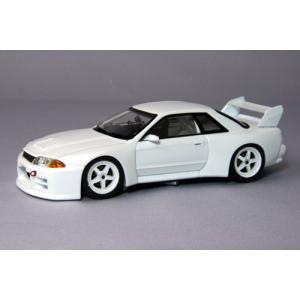 ニッサン スカイラインGT-R ホワイトボディR32 NISSAN GT-R R32 - CRYSTAL WHITE (ミニカー) - ホビーサーチ