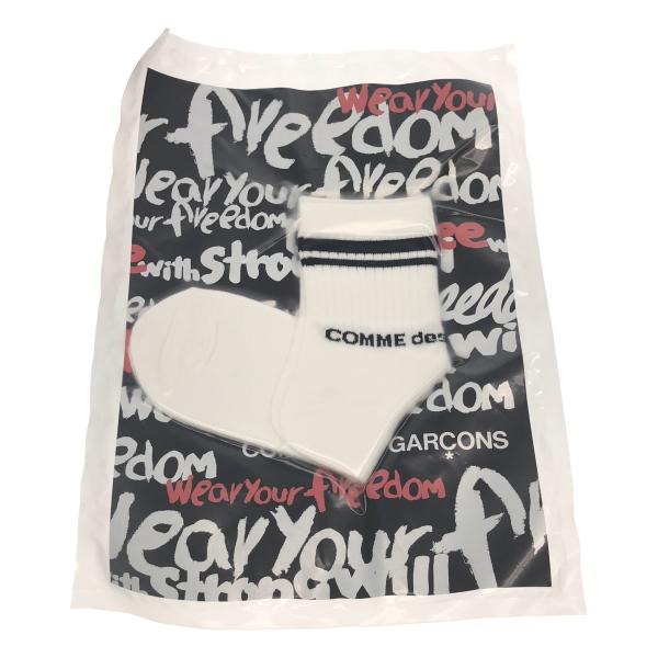 COMME des GARCONS コムデギャルソン ロゴリブソックス  ホワイト  IT9Q1QQ...