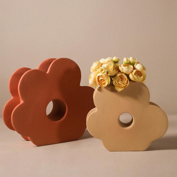 フラワーベース おしゃれ 陶器 花瓶 室内 お花 花型 ポップ インテリア 韓国ライク 一輪挿し イ...