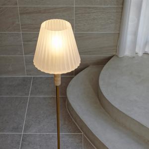 おしゃれフロアライト Mieto LT-4360-2の買取情報