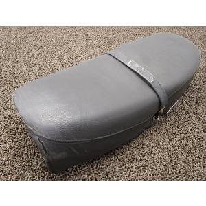 ホンダ（HONDA） CG125 シート LWBPCJ3A9J1000*** 純正 中古 バイク