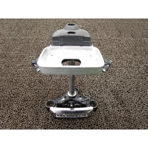 ベンリィCD125T トップブリッジ ステム エンブレム ▲Z14！ メーターステー CD125T ...