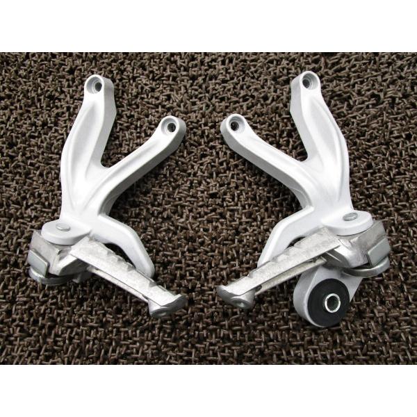 ヒョースン GT250R タンデムステップ ステー 左右 ●A2634！KM4MJ55B ヒョースン...