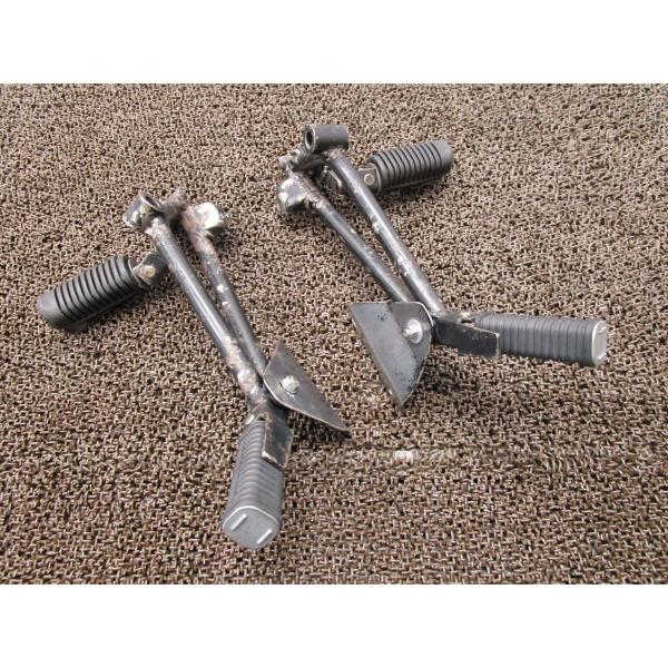 ベンリィCD125T ステップ ステー 左右 メイン タンデム ▲A4982！CD125T ホンダ ...