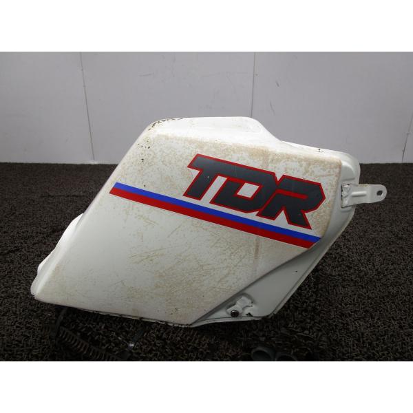TDR80 ガソリンタンク フューエルコック □A8954！3GA 部品取りに ヤマハ 【 3GA ...