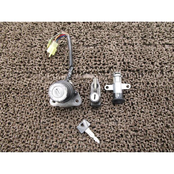 TZR125 メインキーセット ●A9335！2RM ヤマハ 【 2RV 】 キャブ車