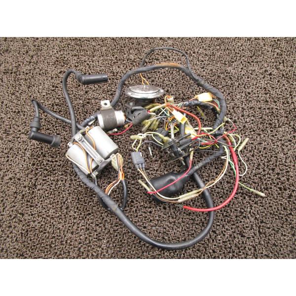 GT250 メインハーネス イグニッションコイル △B4779！GT250B スズキ プラグキャップ...