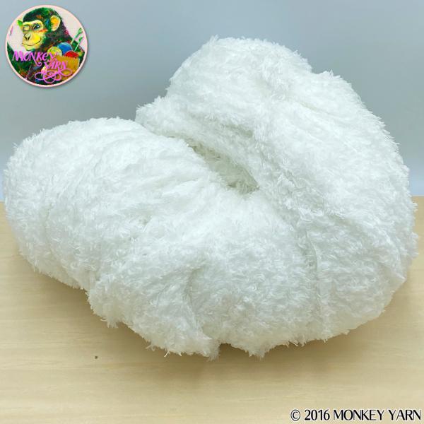 LULU生成(柔らかいポリエステルのモール糸) 約250グラム