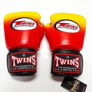 新品　TWINS ボクシンググローブ 6oz 赤　ヒモ式　ツインズ 新品 TWINS ボクシンググローブ 6oz 赤 ヒモ式 ツインズ