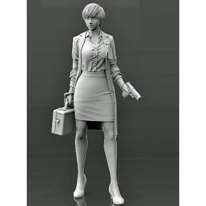 1/35 全てを知る女エージェント アイーダ 未塗装 レジン製 組み立て
