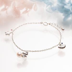 kate spade NEW YORK（ケイト・スペード ニューヨーク） ハローキティ