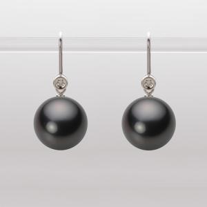 ムーンレーベル 公式] ブラックパール ピアス 12mm 黒蝶 真珠 PT900 