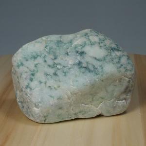 糸魚川産翡翠　青海海岸　海石　　HS216T