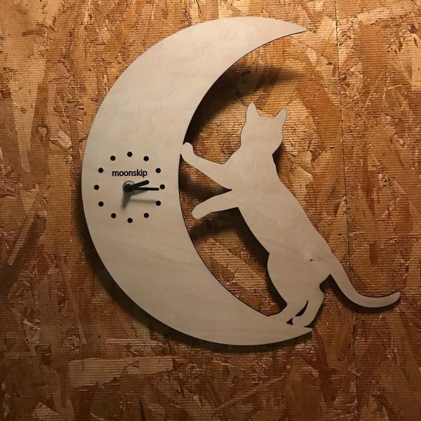 壁掛け時計　(猫と三日月)    C1-001 Mooncat 1　34cm×34cm