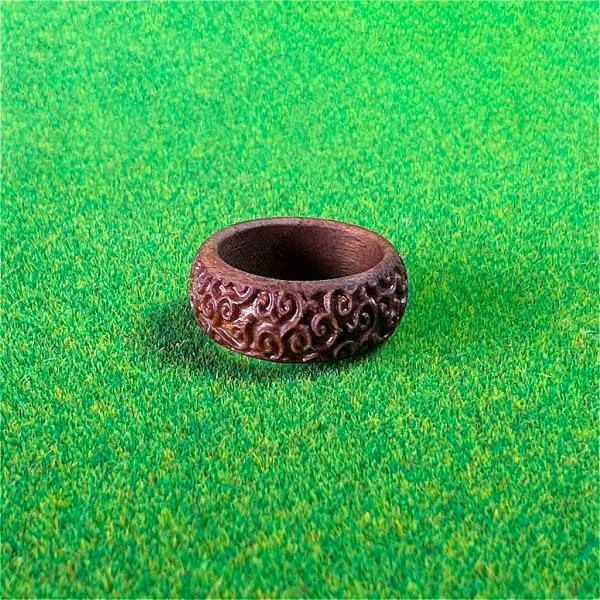 唐草模様の木製リング