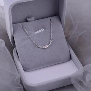 ネックレス　Happy Smile Necklace  上品　プレゼント　スマイル　高級感　おしゃれ...