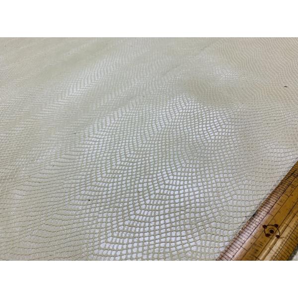 ※写真現物のみ　本革　レザー スネーク 型押し メタリック ベージュ 厚み1.3mm クラフト DI...