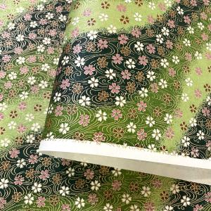 華やかな友禅和紙 緑の濃淡 波紋様にピンクの桜ちらし
