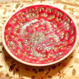 景徳鎮 赤洋連 粉彩 二紅 湯呑 No.23125802A : お土産ショップMORIYA