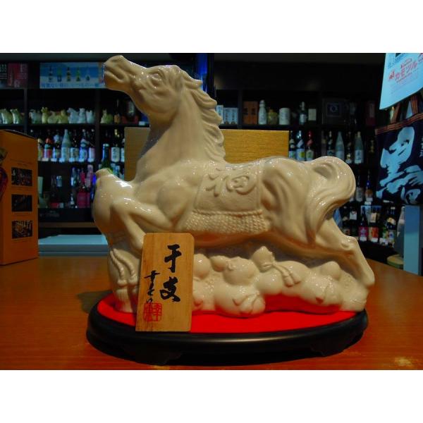 干支ボトル(2026)【午年(うま)】 令和8年 午年 本格芋焼酎 さつま無双 25度 720ml（...