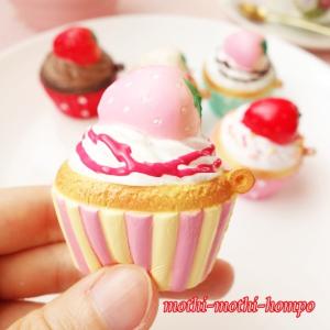 スクイーズ いちごカップケーキ 苺 イチゴ ス...の詳細画像4