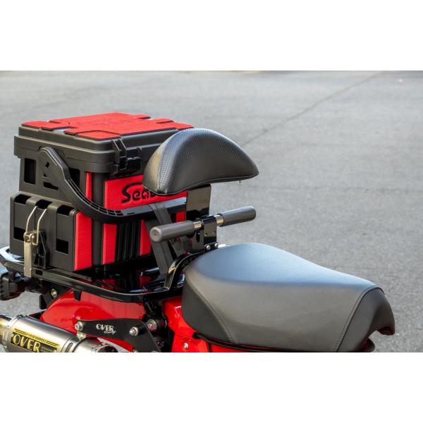 motoISMオリジナル タンデムグリップ用バックレストステー ブラック CT125(20-)・スー...