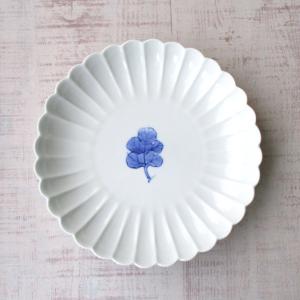 有田焼 お皿 丸皿 プレート 岡晋吾 染付 菊唐草7寸天平平皿 シンプル