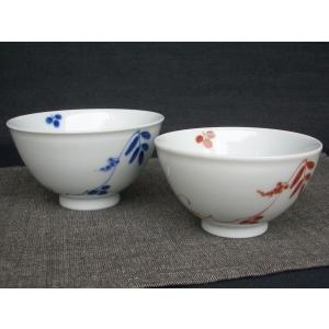[伊万里焼]　蔓ぶどう（赤・青）　夫婦茶碗（大・小）｜motoki