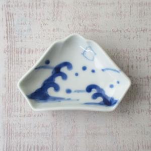 伊万里焼 鍋島焼 染付 波千鳥 貝形手塩皿(豆皿) 上品 おしゃれ 高級