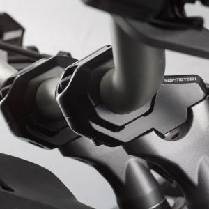 テネレ700 ハンドルバーライザー 30mmアップ 21mmオフセット ブラック