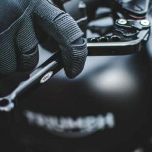 トライアンフ 水冷 スクランブラー900 ハンドガード パワーブロンズ