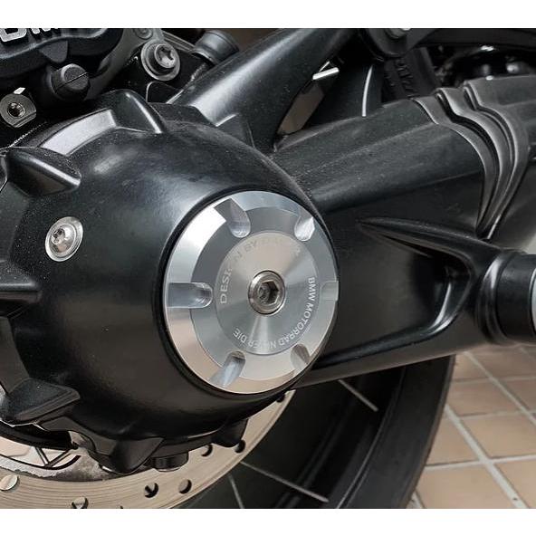 BMW RnineT　R12/R12nineT リア アクスルスライダー シルバー DKdesign
