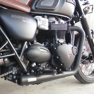 トライアンフTRIUMPH ボンネビル T120純正マフラーのエキパイ左右
