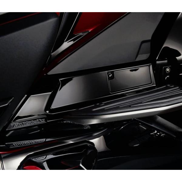 ゴールドウイング GL1800 2018- パッセンジャーフロアボード マウントカバー ブラック ゴ...