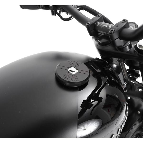 トライアンフ 水冷ツイン系 タンクキャップカバー ブラック RAISCH